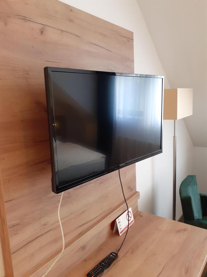 Land-Gut-Hotel Zum Alten Forsthaus - Aufladestation Fuer Elektroautos Hürtgenwald Eksteriør bilde